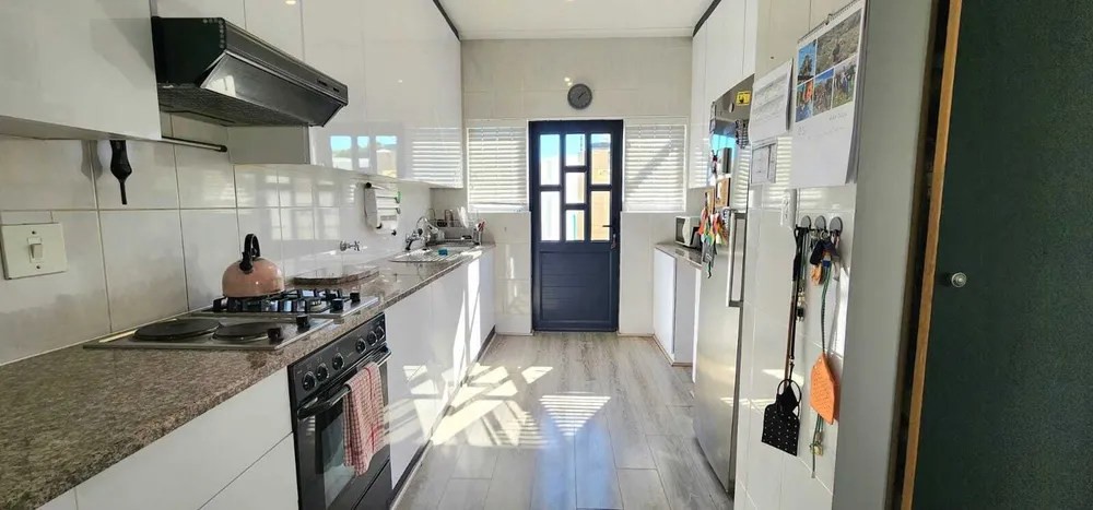 South Africa, Western Cape, Greenways Golf Estate, Village Green Close, 11