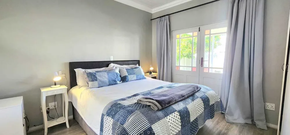 South Africa, Western Cape, Greenways Golf Estate, Village Green Close, 11