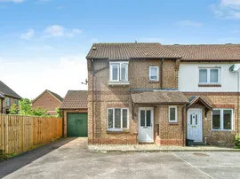 Water Mint Way, Calne photo