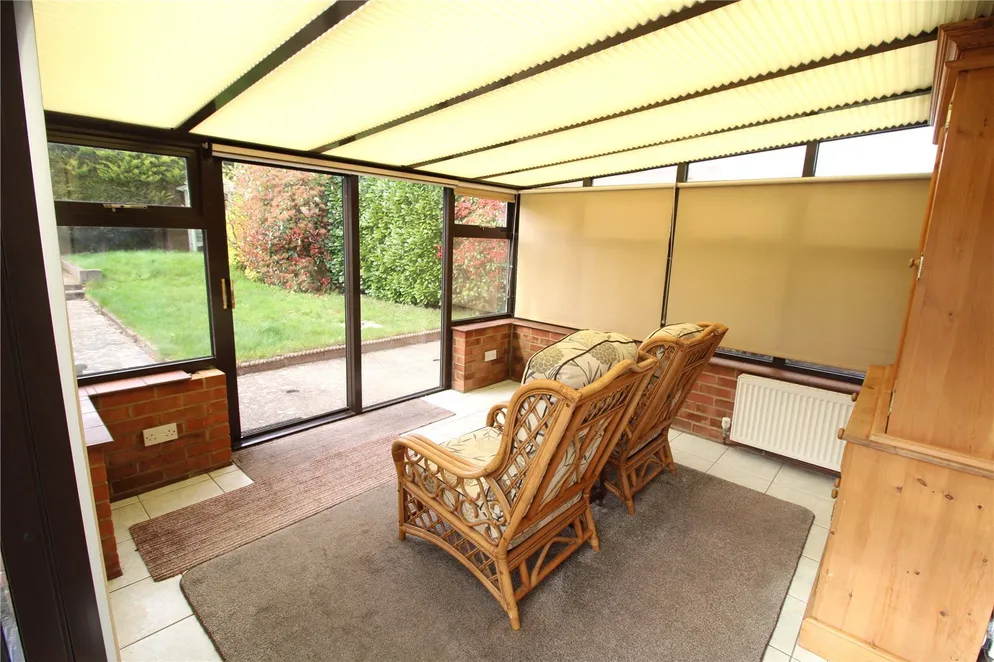 Property carousel item 4