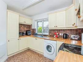 Petts Close, Wisbech thumb 2
