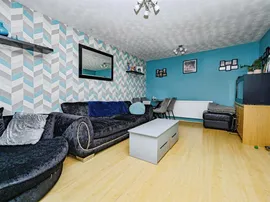 Claymore, Hemel Hempstead thumb 2