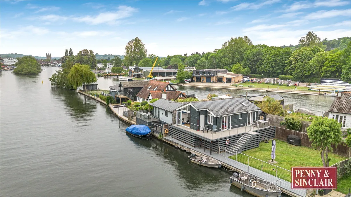 Wargrave Road, Henley-on-Thames, Berkshire, RG9