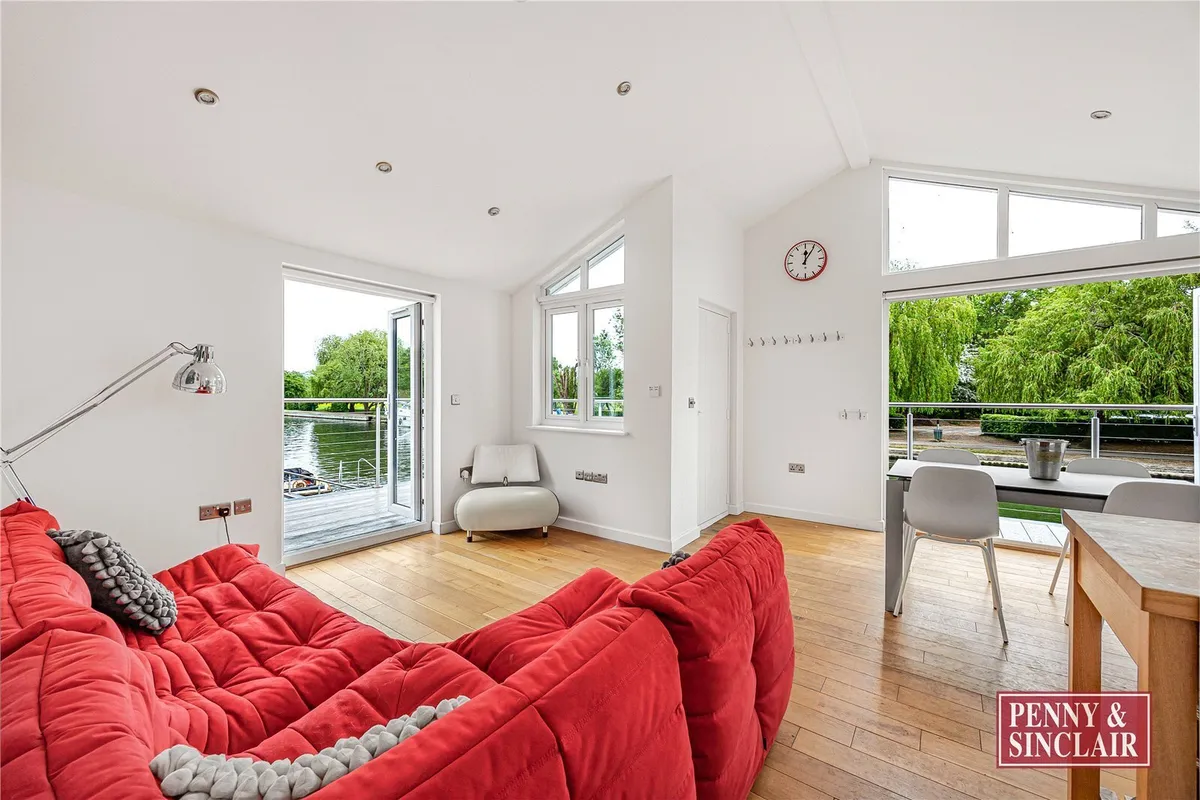Wargrave Road, Henley-on-Thames, Berkshire, RG9