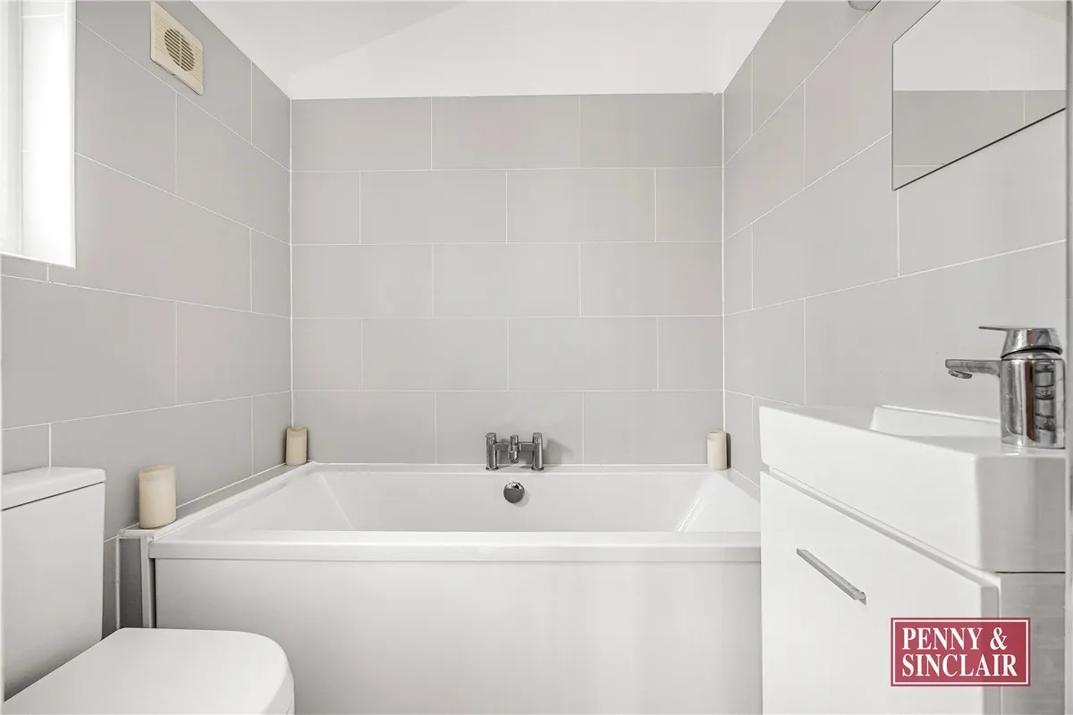 Wargrave Road, Henley-on-Thames, Berkshire, RG9
