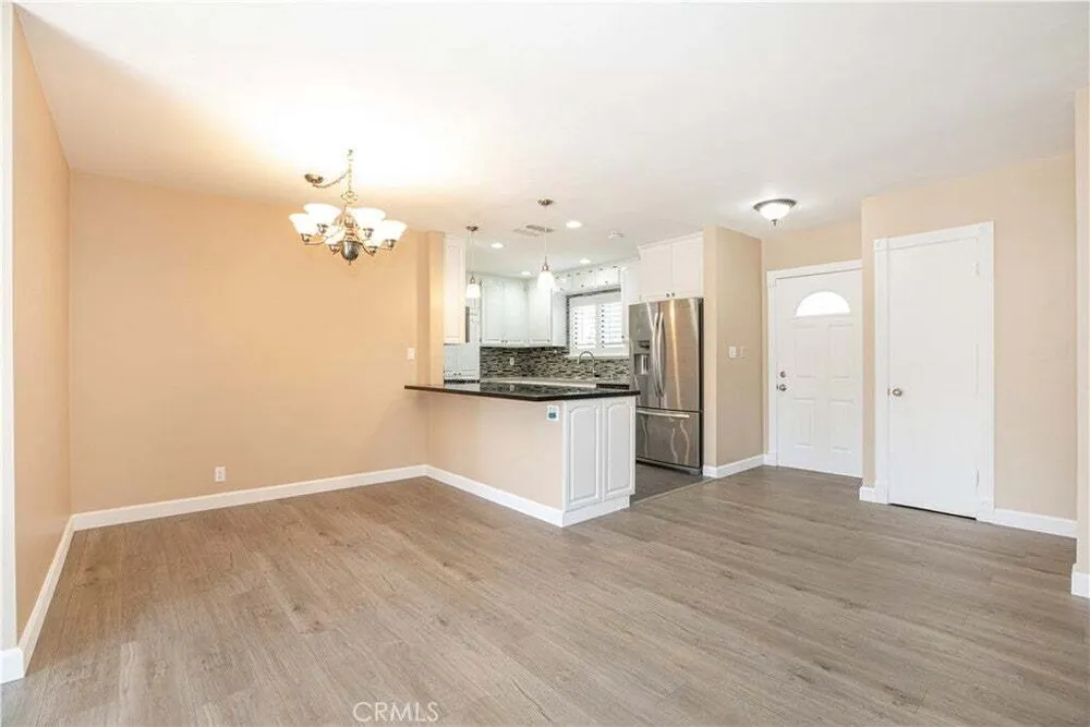 10207 Collett Ave, North Hills, CA 91343-1430