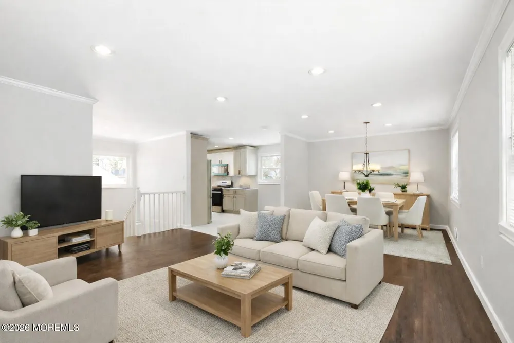 96 Twin Rivers Dr, Toms River, NJ 08753