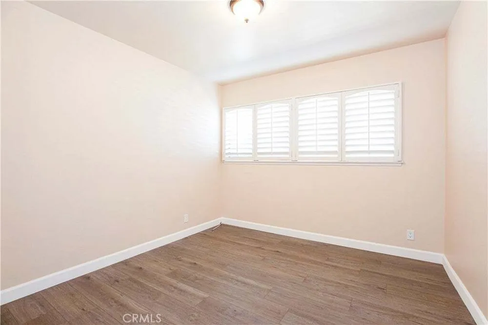 10207 Collett Ave, North Hills, CA 91343-1430
