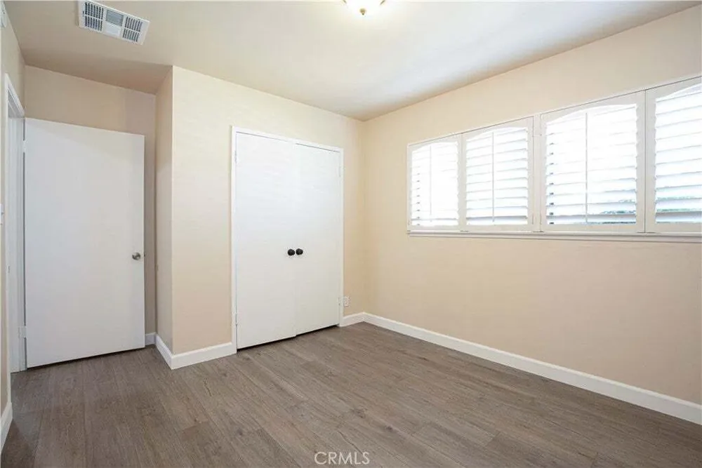 10207 Collett Ave, North Hills, CA 91343-1430