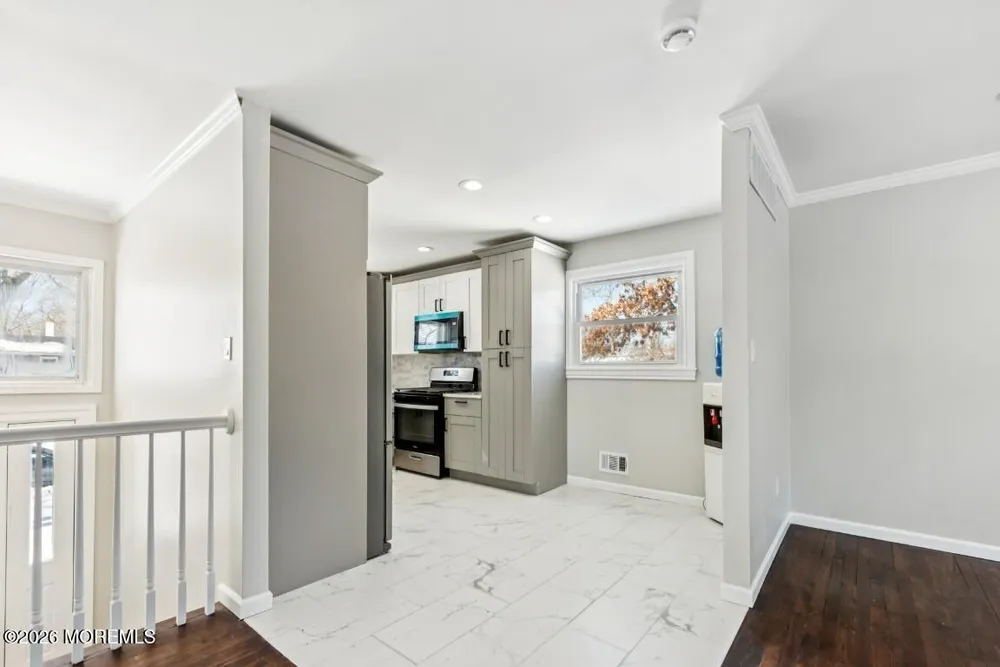 96 Twin Rivers Dr, Toms River, NJ 08753