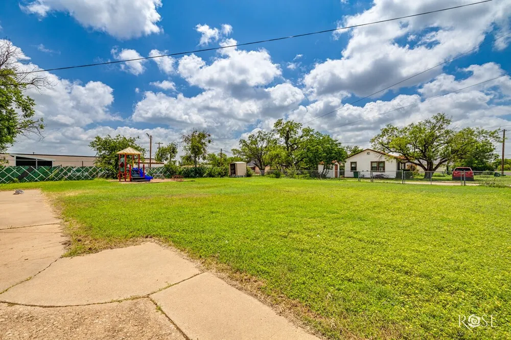 1823 Freeland Ave, San Angelo, TX 76901