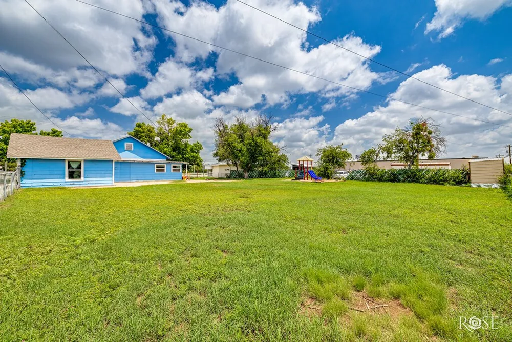 1823 Freeland Ave, San Angelo, TX 76901