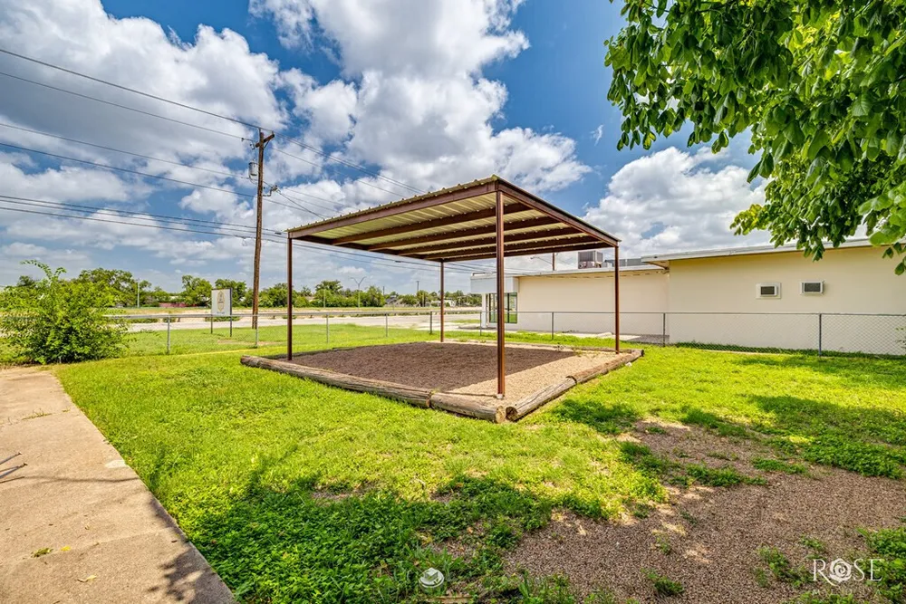 1823 Freeland Ave, San Angelo, TX 76901