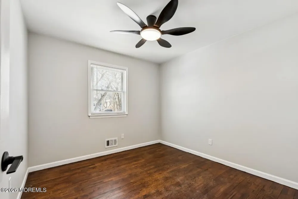 96 Twin Rivers Dr, Toms River, NJ 08753