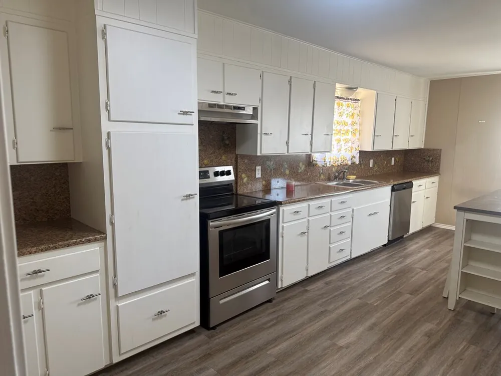 2816 Jomar St, San Angelo, TX 76901