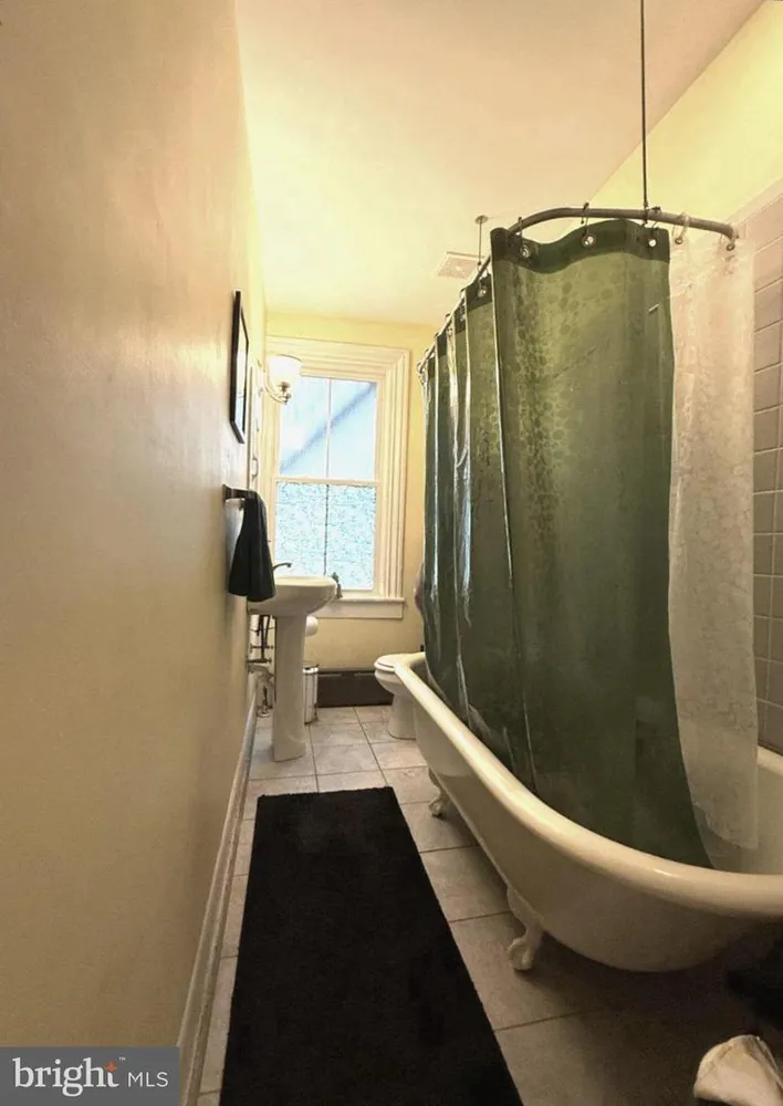 152 E Walnut St, Lancaster, PA 17602