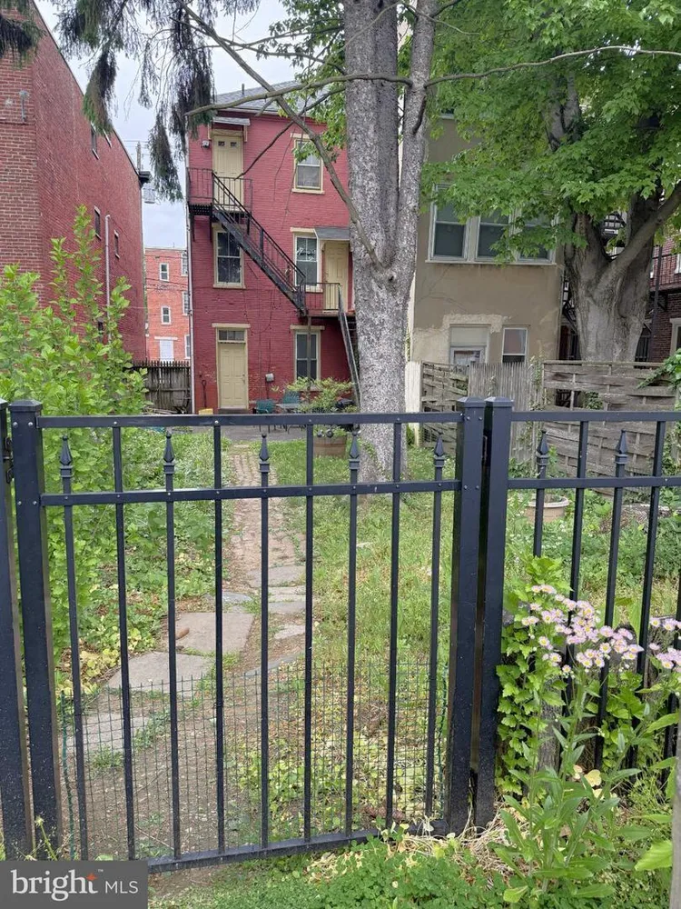 152 E Walnut St, Lancaster, PA 17602