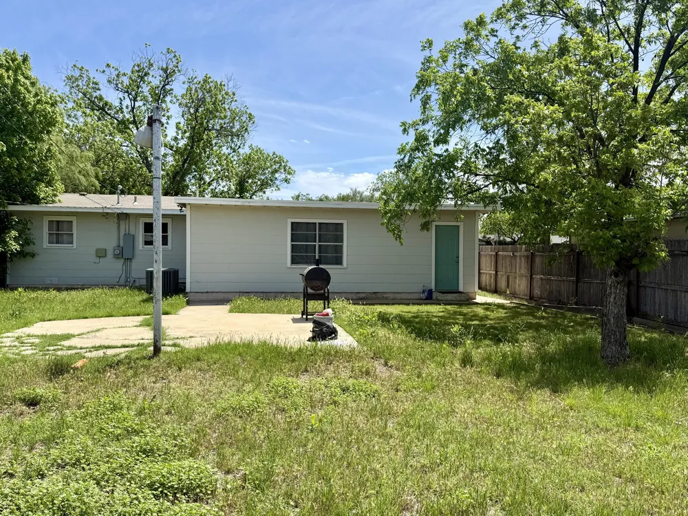 2816 Jomar St, San Angelo, TX 76901