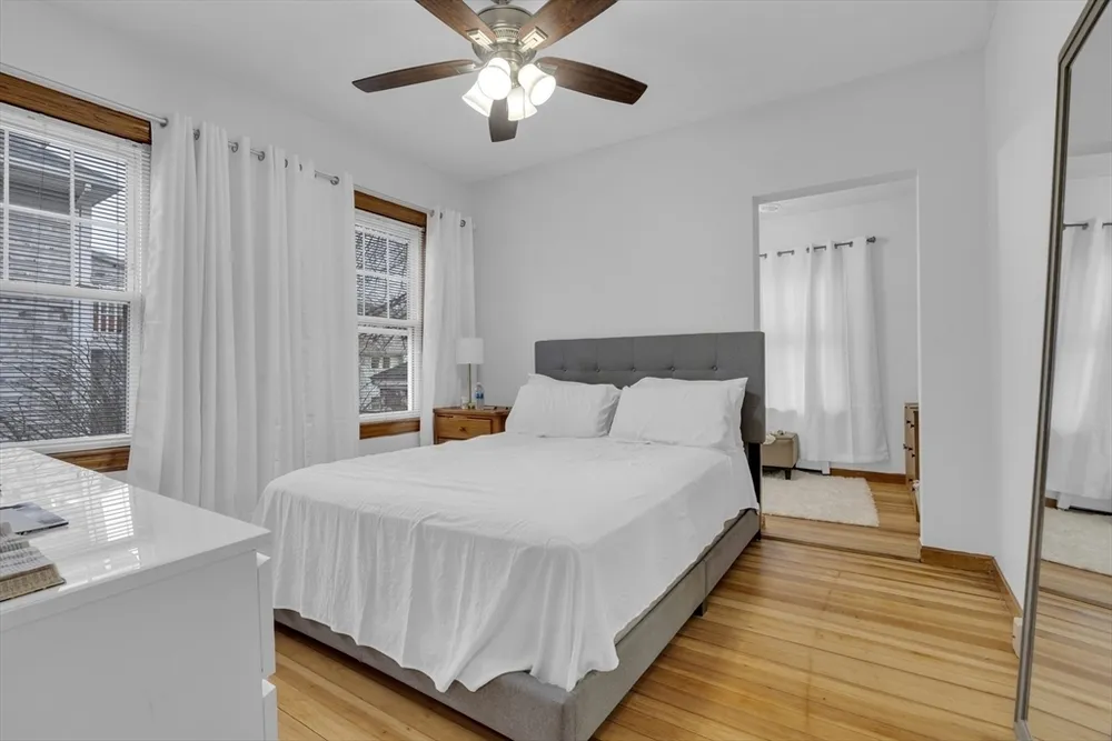 64 Commonwealth Rd, Watertown, MA 02472