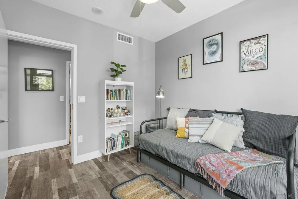 325 7th Ave, San Diego, CA 92101