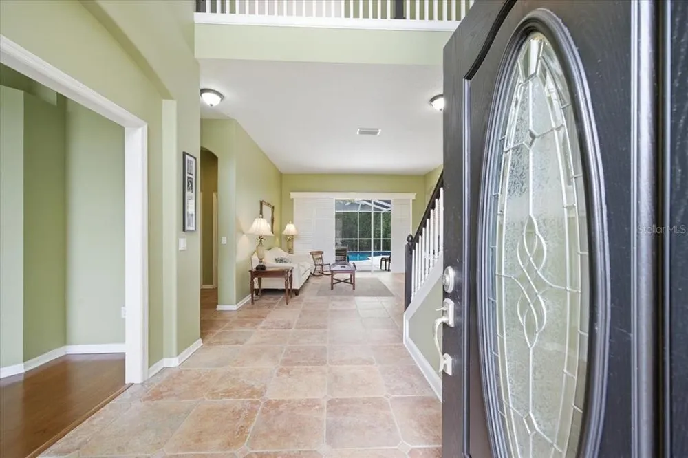 19106 Saint Laurent Dr, Lutz, FL 33558