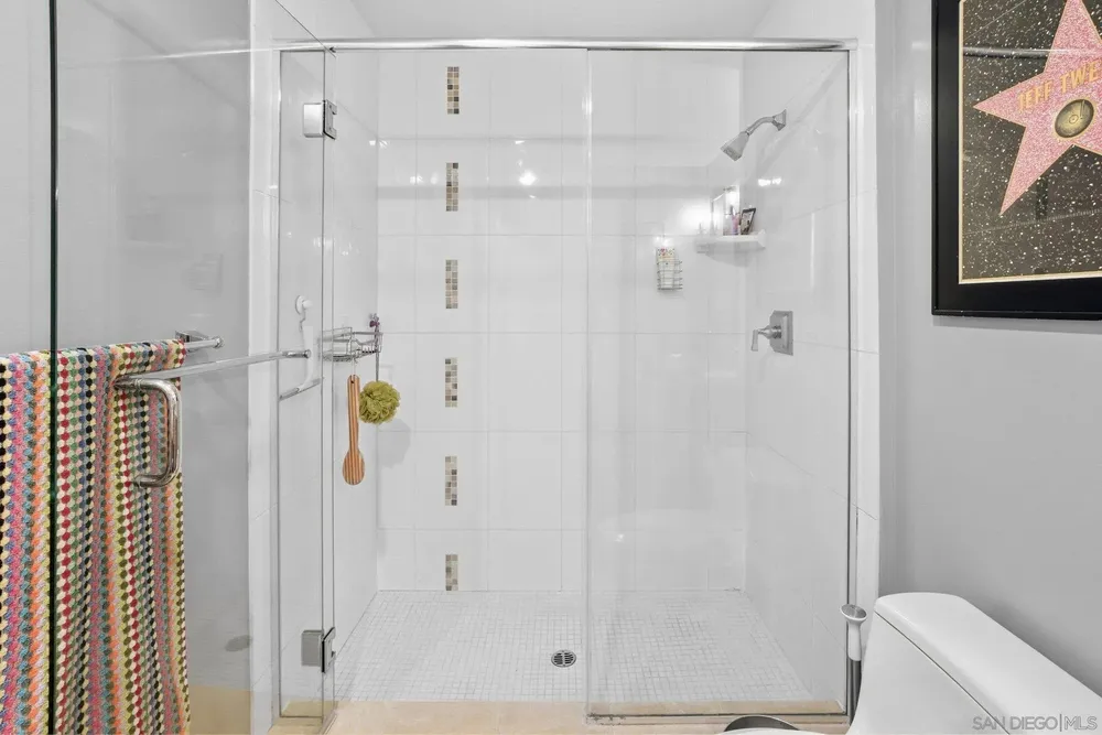 325 7th Ave, San Diego, CA 92101