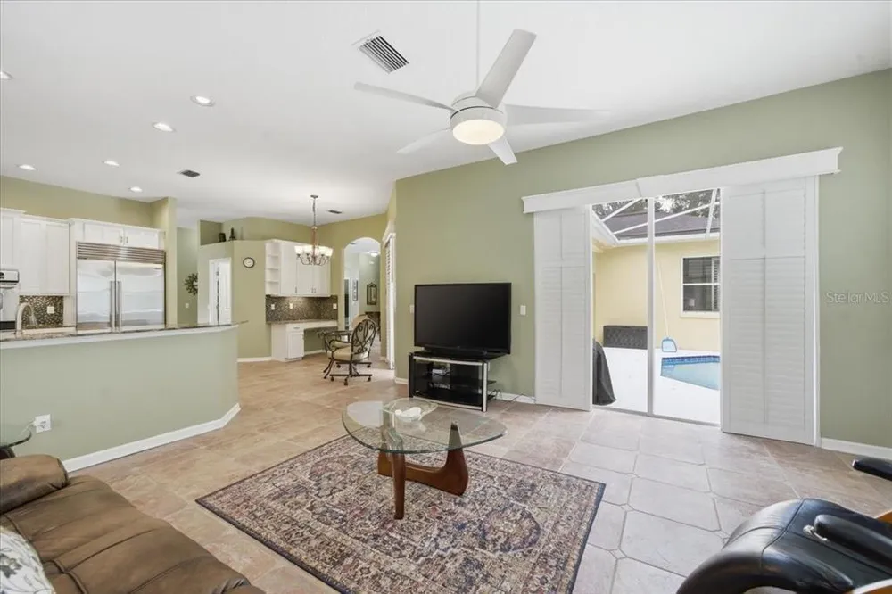 19106 Saint Laurent Dr, Lutz, FL 33558