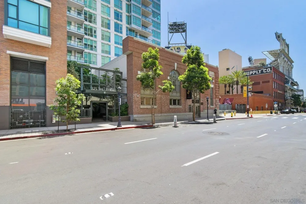325 7th Ave, San Diego, CA 92101