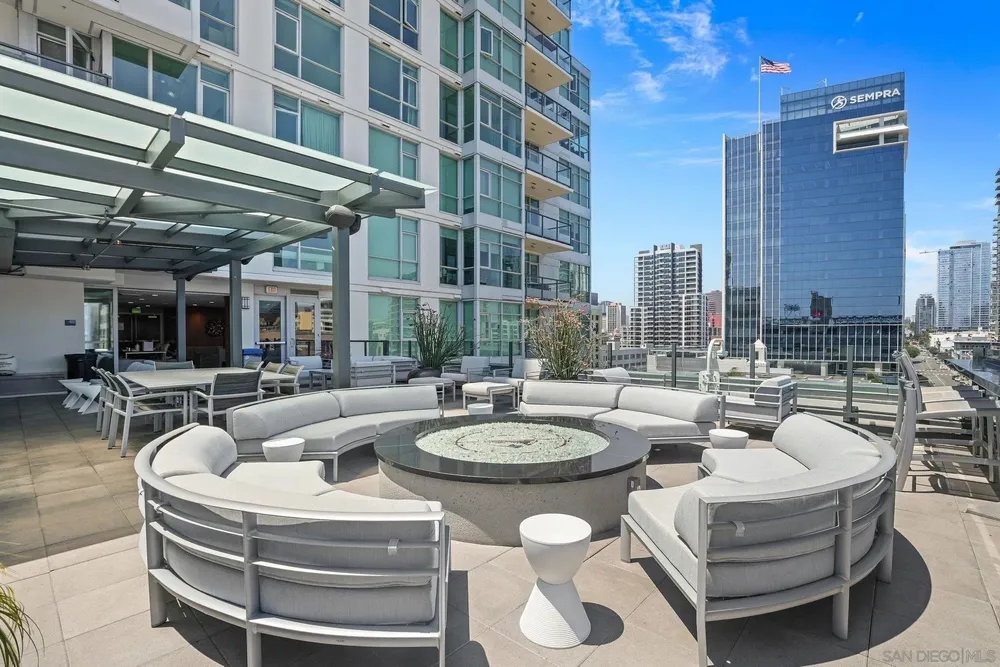 325 7th Ave, San Diego, CA 92101