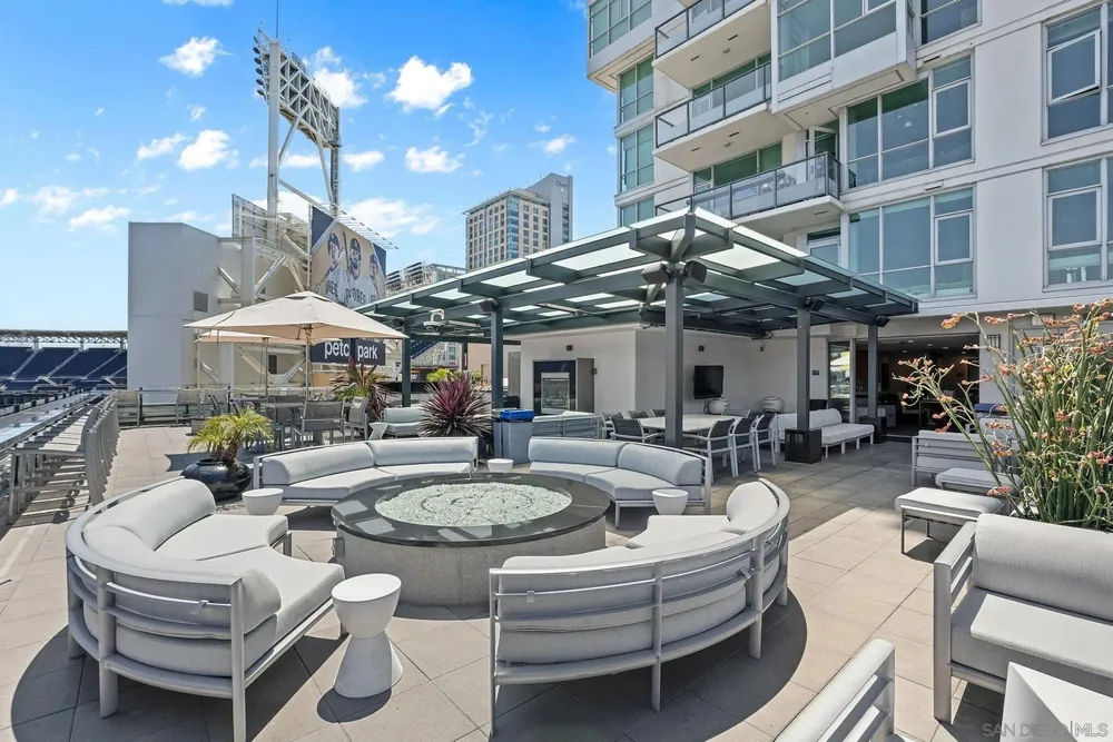 325 7th Ave, San Diego, CA 92101
