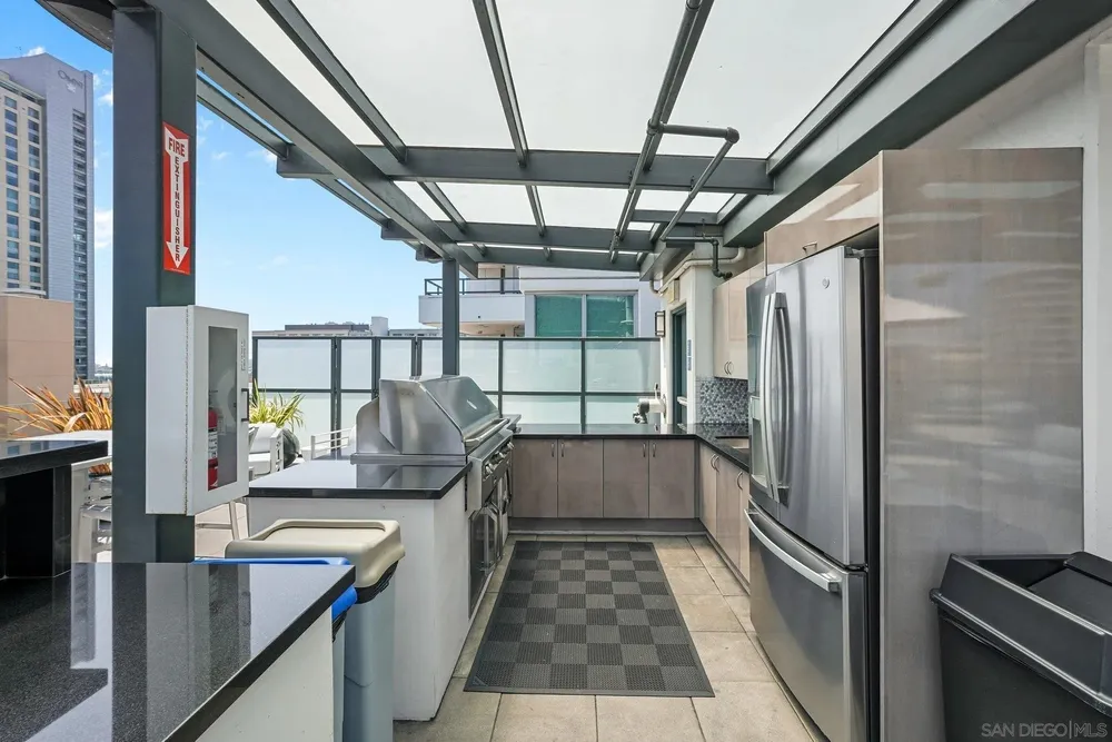325 7th Ave, San Diego, CA 92101