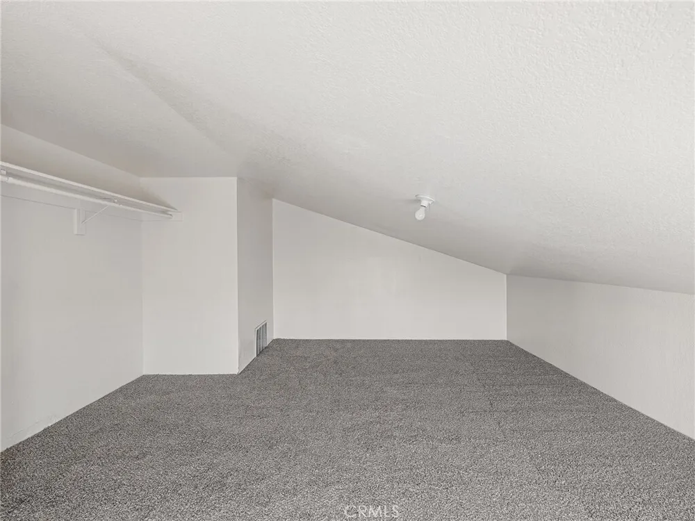 11935 Wapato Rd, Apple Valley, CA 92308