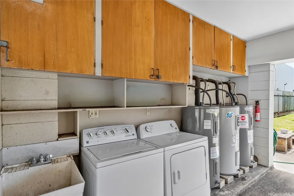 1128 Alohi Way, Honolulu, HI 96814