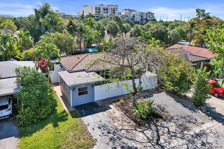 1036 NE 9th Ave, Fort Lauderdale, FL 33304