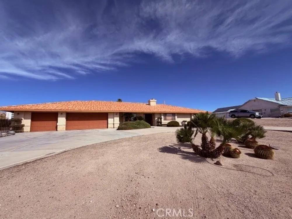16466 Tude Rd, Apple Valley, CA 92307