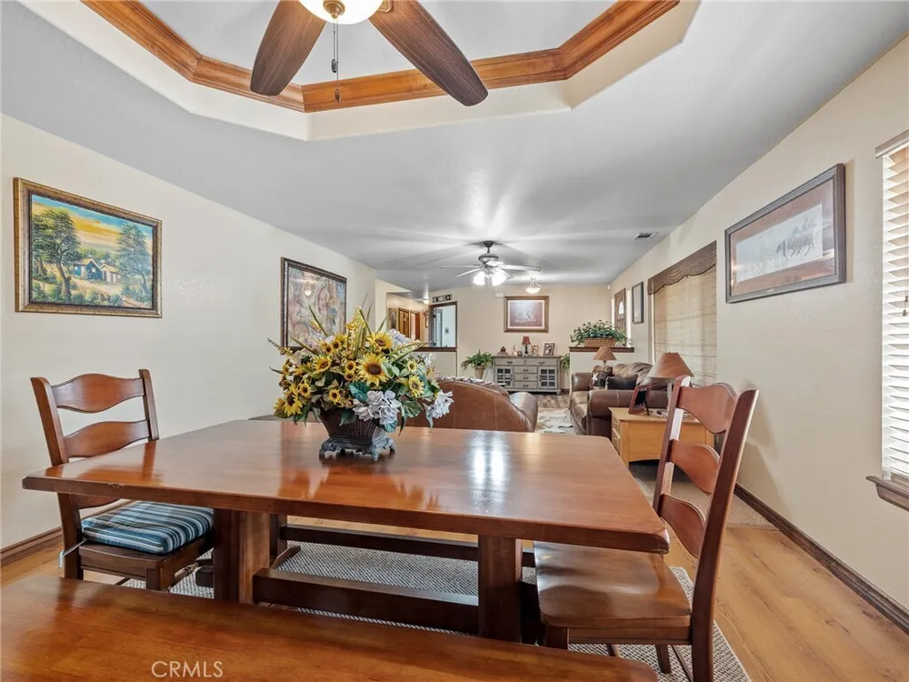 13991 Jicarilla Rd, Apple Valley, CA 92307