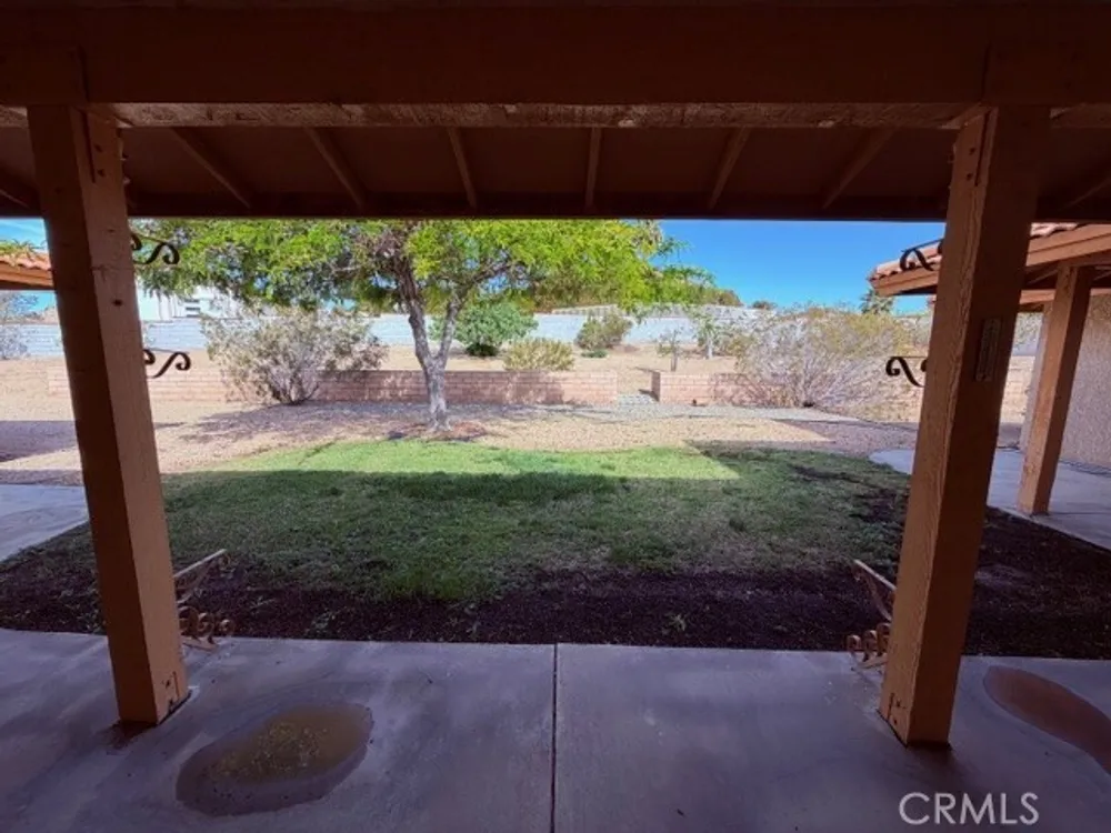 16466 Tude Rd, Apple Valley, CA 92307