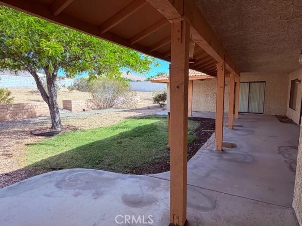 16466 Tude Rd, Apple Valley, CA 92307
