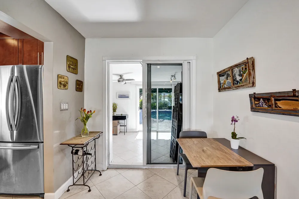 1036 NE 9th Ave, Fort Lauderdale, FL 33304