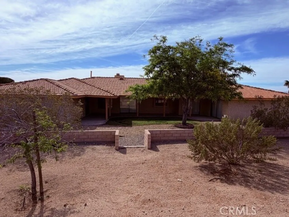 16466 Tude Rd, Apple Valley, CA 92307