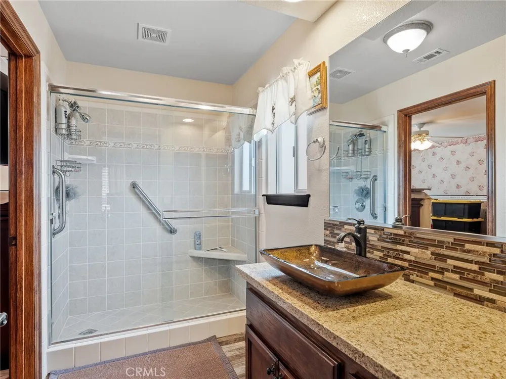 13991 Jicarilla Rd, Apple Valley, CA 92307