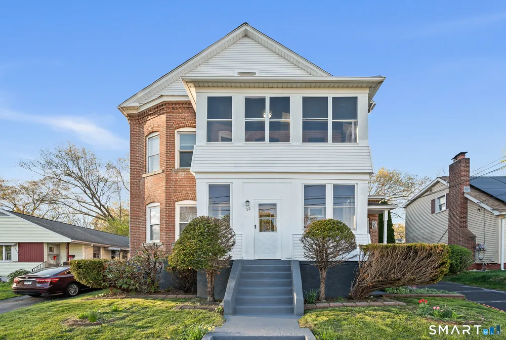33 Hillhurst Ave, New Britain, CT 06053