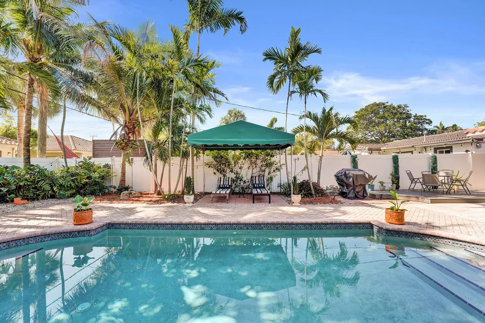 1036 NE 9th Ave, Fort Lauderdale, FL 33304