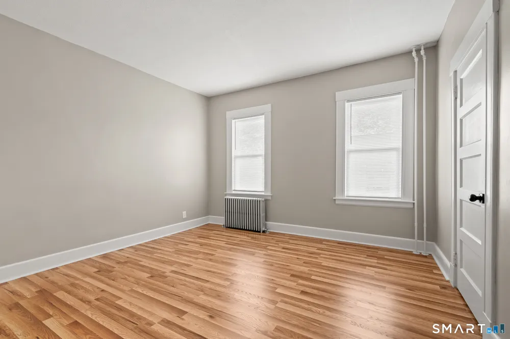 33 Hillhurst Ave, New Britain, CT 06053