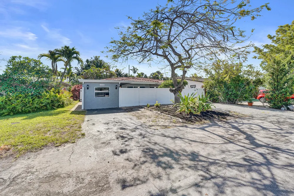 1036 NE 9th Ave, Fort Lauderdale, FL 33304