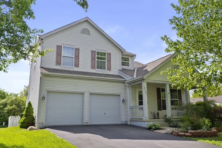 2181 Dry Ridge Ct, Grove City, OH 43123