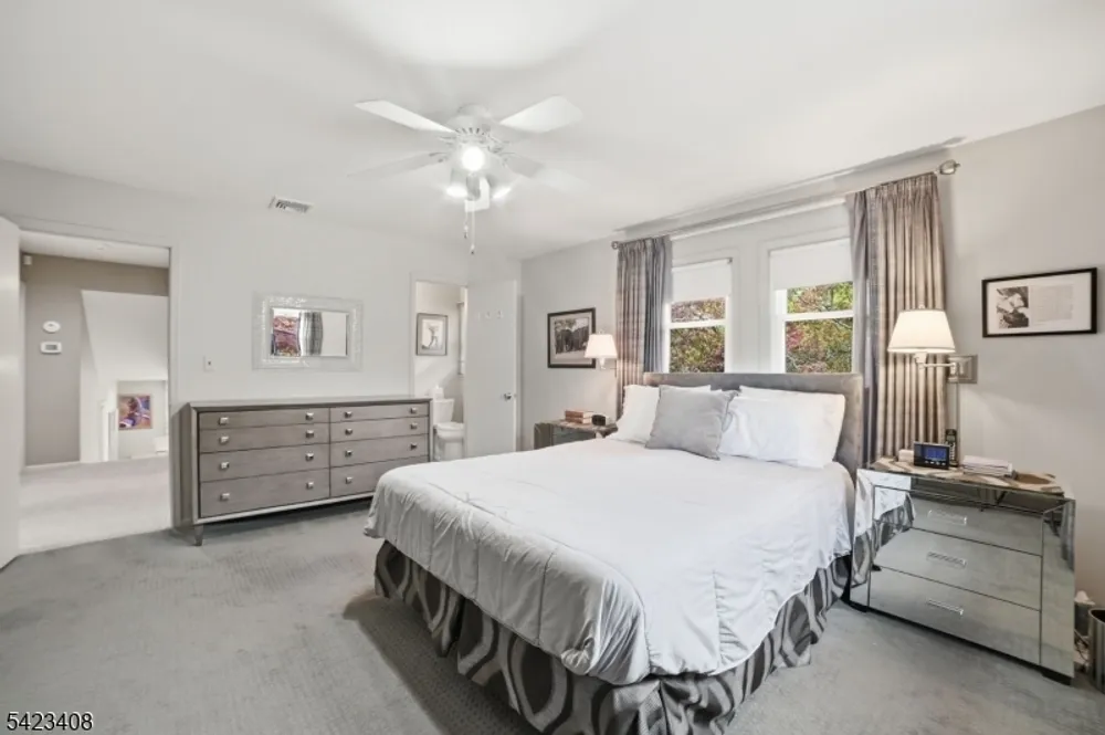 50 Knollwood Dr, Livingston, NJ 07039