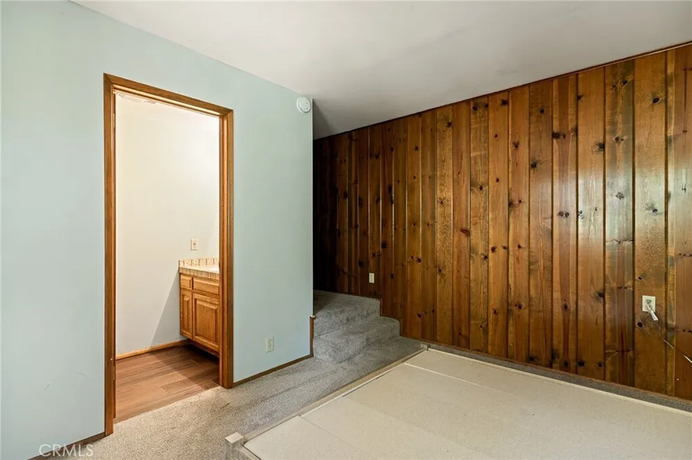 109 Old Toll Rd, Blue Jay, CA 92317