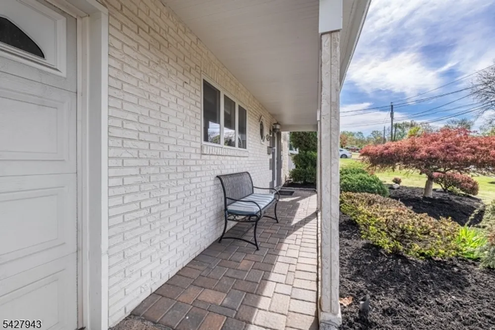 19 Harwood Pl, Wayne, NJ 07470