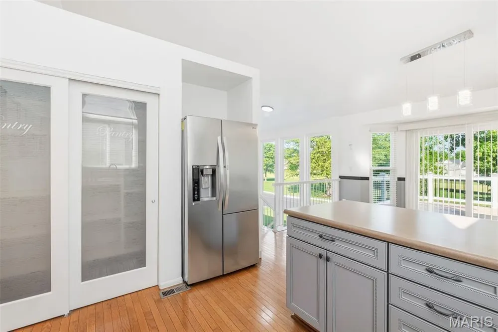 1455 Norwood Hills Dr, O'Fallon, MO 63366